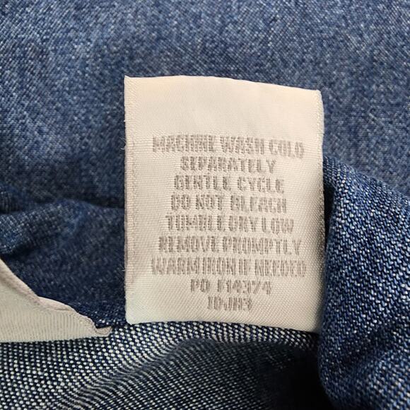 Blair Women Denim Shirt XL Embroidered Festive Poinsettia Holiday Button Front - Picture 9 of 9